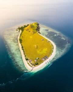 Kenawa Island