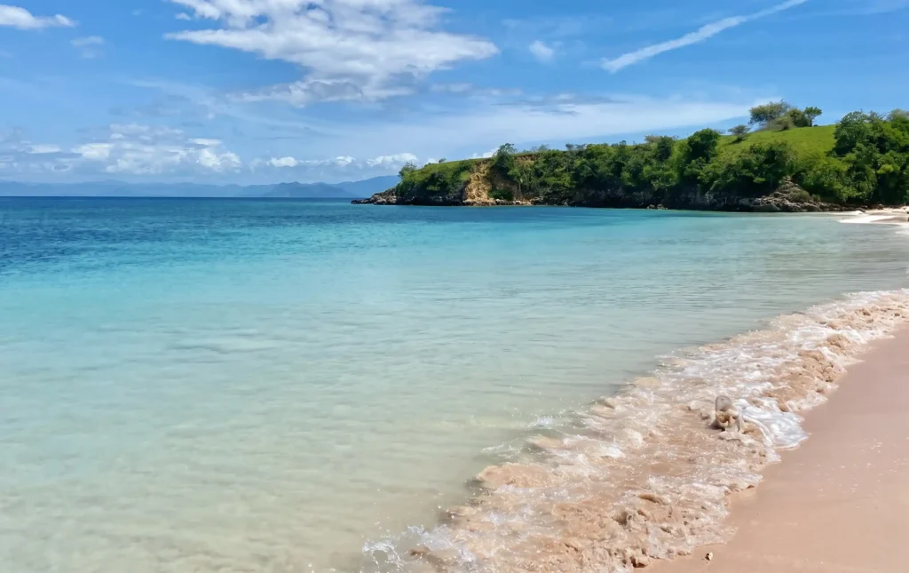 coastal cliff resort pink beach