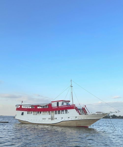 Backpacker Boat